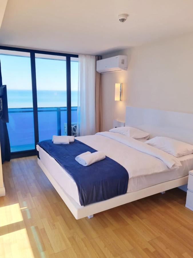 D Block Of New Luxurious Orbi City Batumi Eksteriør bilde
